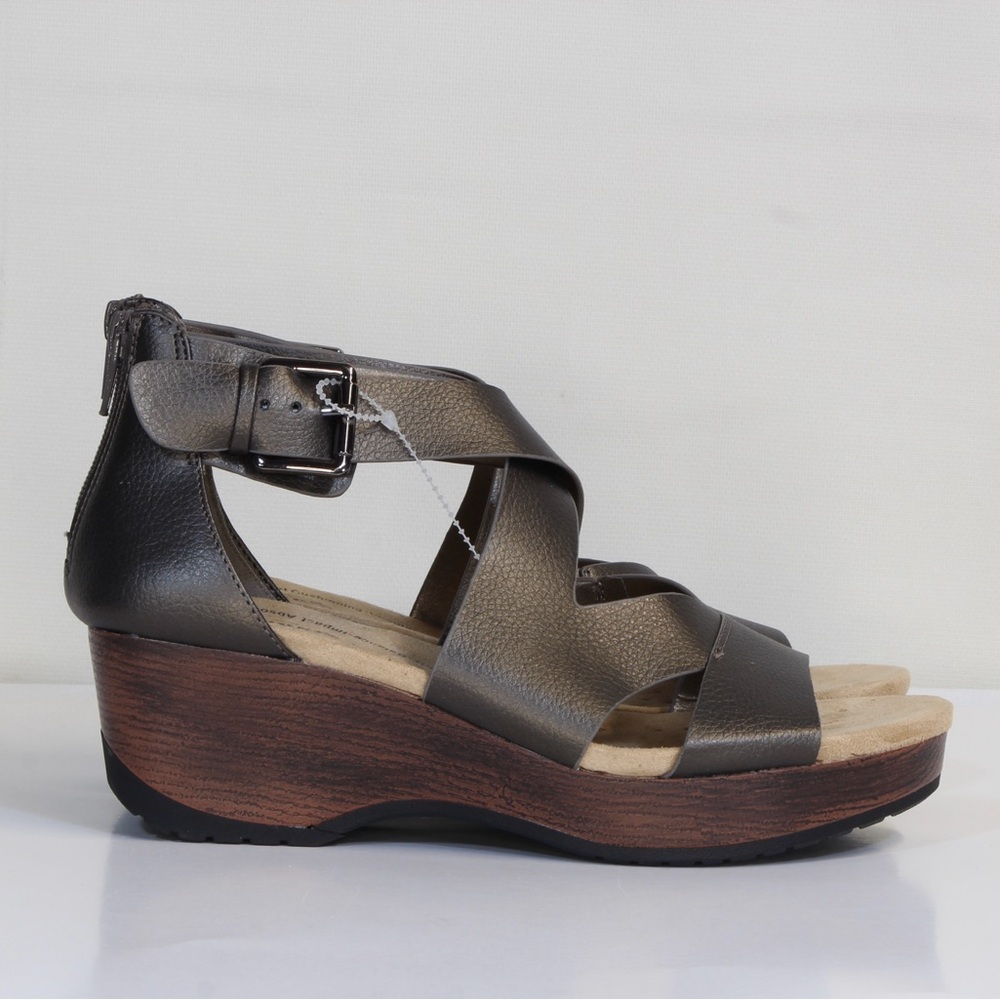Easy Works by Easy Street Women's Roza Pewter Slip Resistant Sandals NWT - Picture 6 of 12